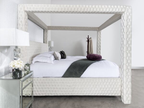 Oliver Sons Ambassador 4 Poster Chesterfield Bed - Image 5